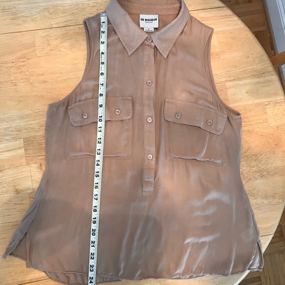 De Rigueur Provisions Beige Top - Picture 7 of 8
